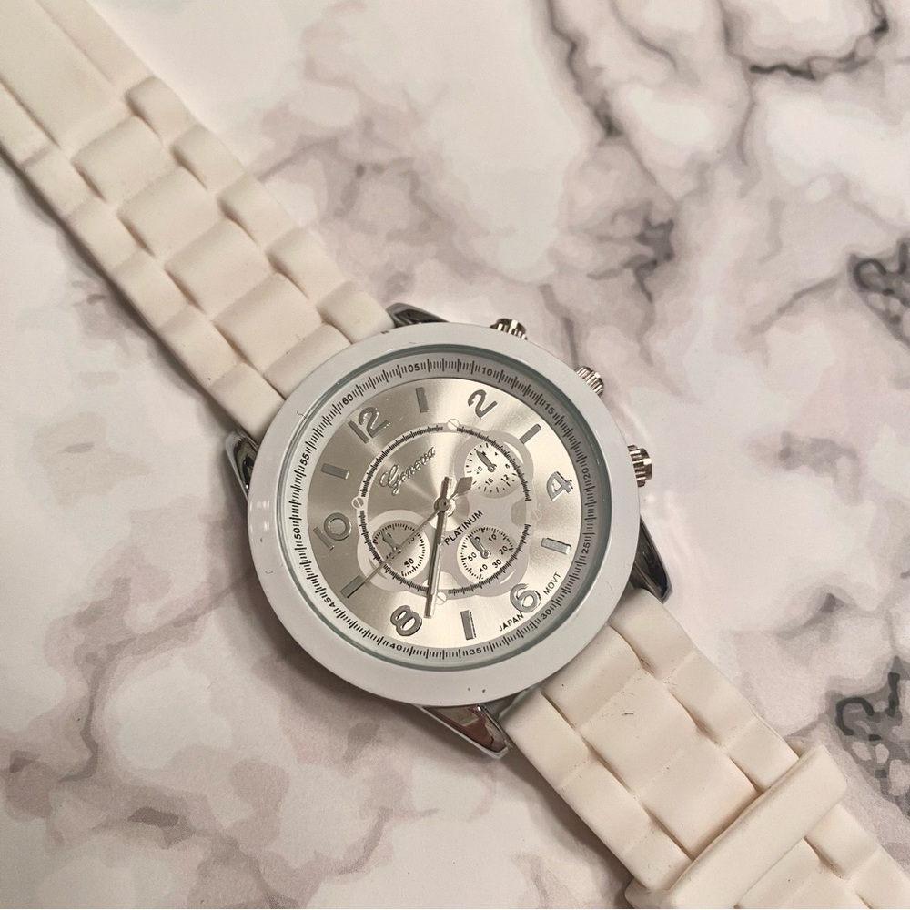 NWOT Geneva White Rubber Silicone Band Silver Accent Watch